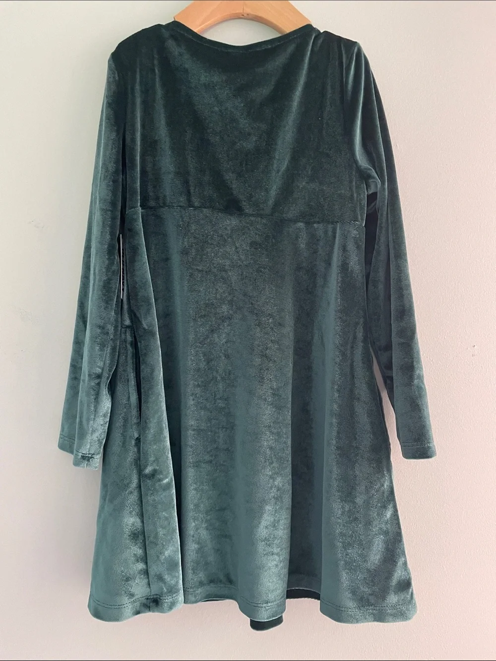 NWT Girls' Velvet Long-Sleeve Dress - Forest Green size 6-7